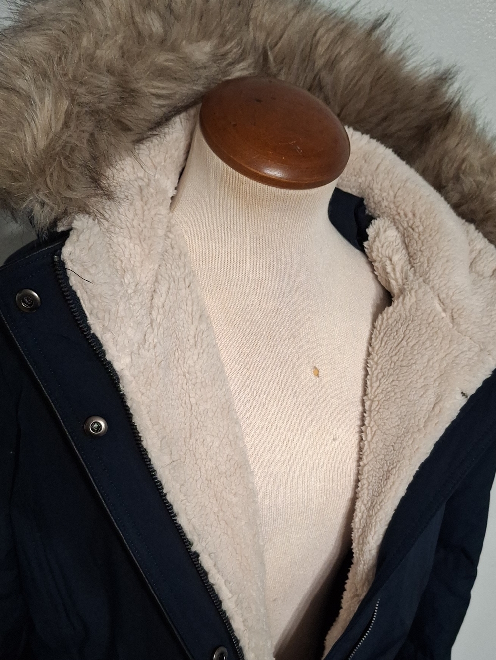 Ralph Lauren/ Navy Puffer Parka with Faux Fur Hood- W Sz Large - Picture 12 of 14